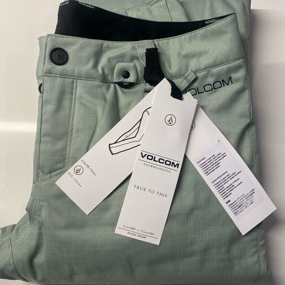 Volcom Women’s Insulated Snow Pants - Picture 3 of 7